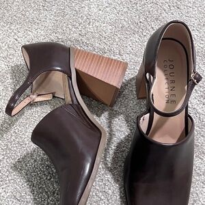 🌾Journee Collection: Bobby, Brn/Bone Color Block Heel w/ Ankle Strap🤎8W